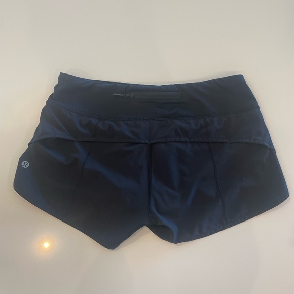 Lululemon Speed Up Shorts Black Size 6. - Picture 2 of 2